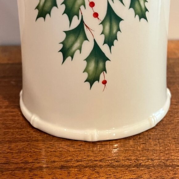 Lenox Holiday Pierced Holly Vase 9" with Box - Picture 10 of 11